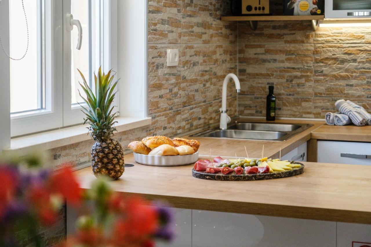Apartment Darka 1 Сумартин Экстерьер фото