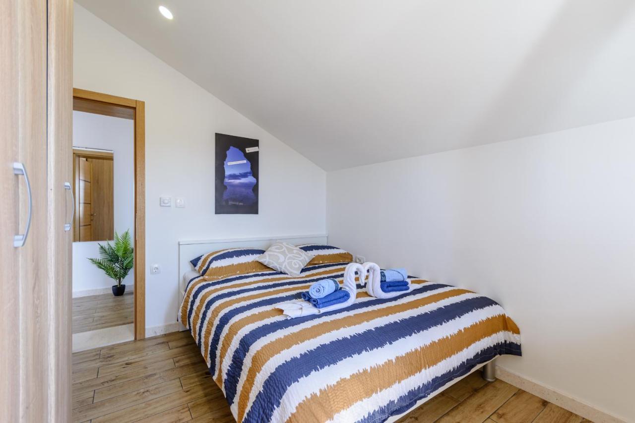 Apartment Darka 1 Сумартин Экстерьер фото